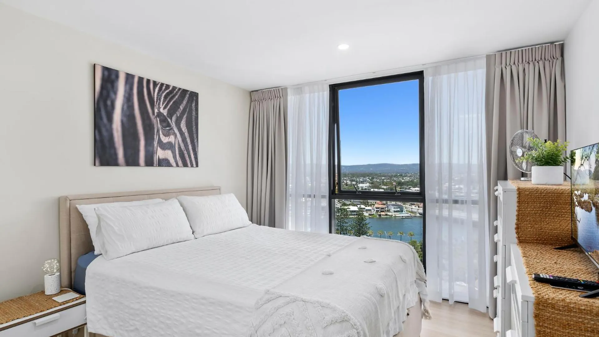Artique - Hosted By Coastal Letting Apartment Gold Coast
