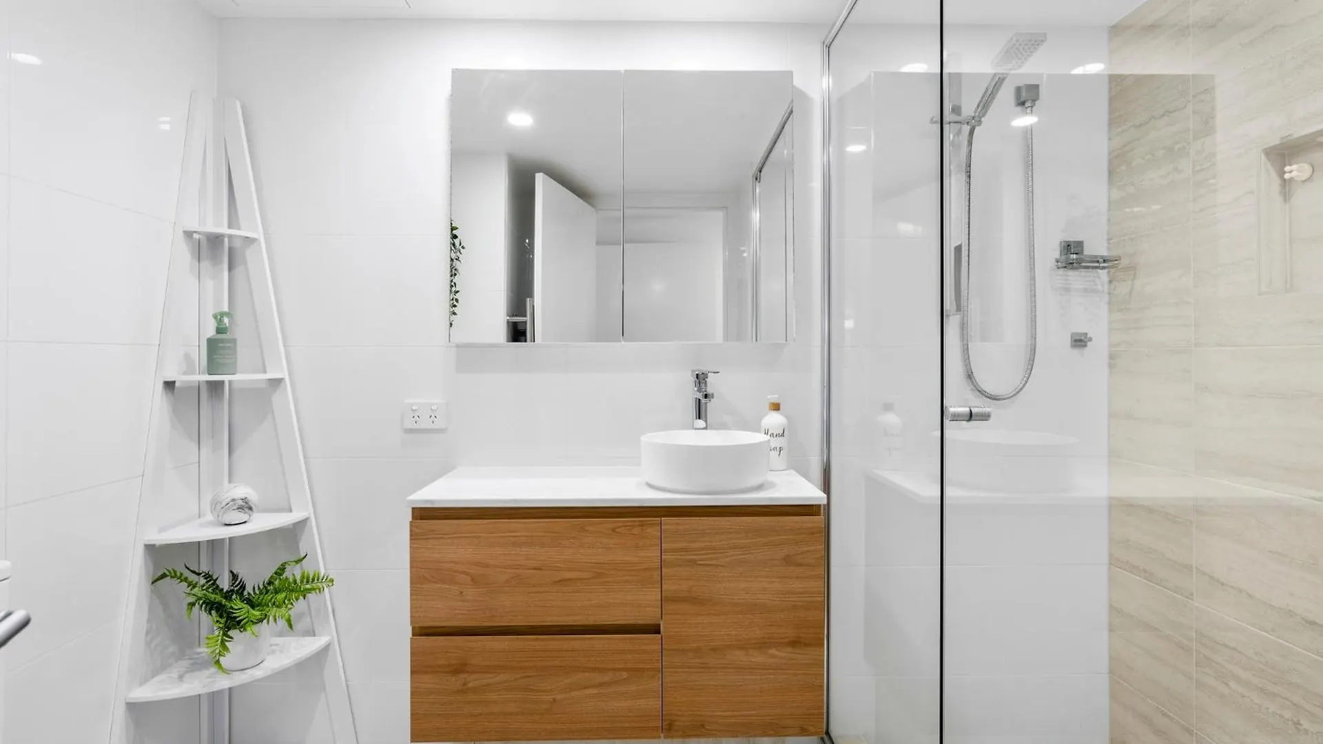 Artique - Hosted By Coastal Letting Apartment Gold Coast 0*,  Australia