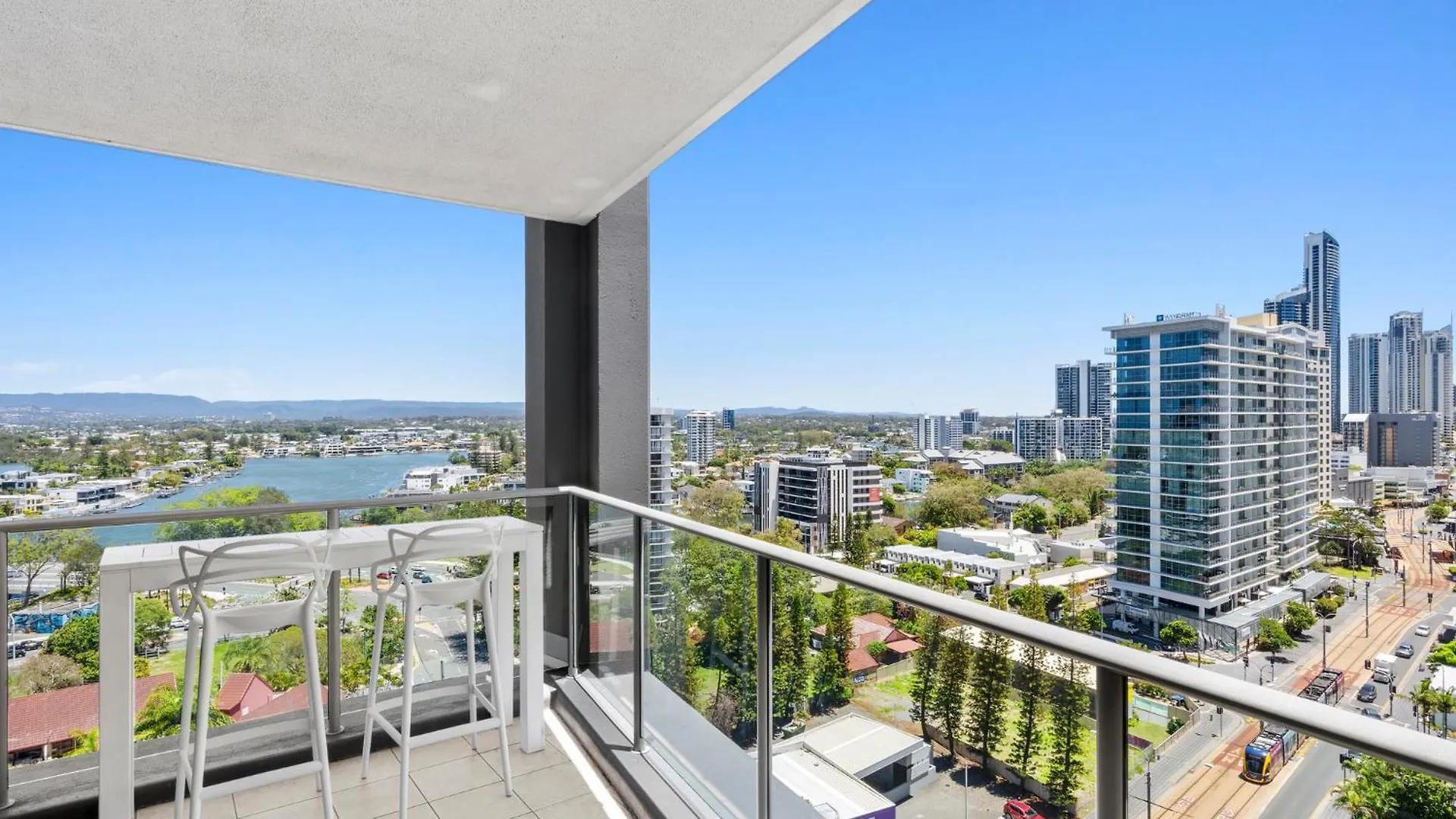 Artique - Hosted By Coastal Letting Apartment Gold Coast